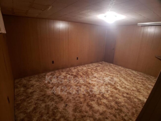 Building Photo - 1018 Summit St