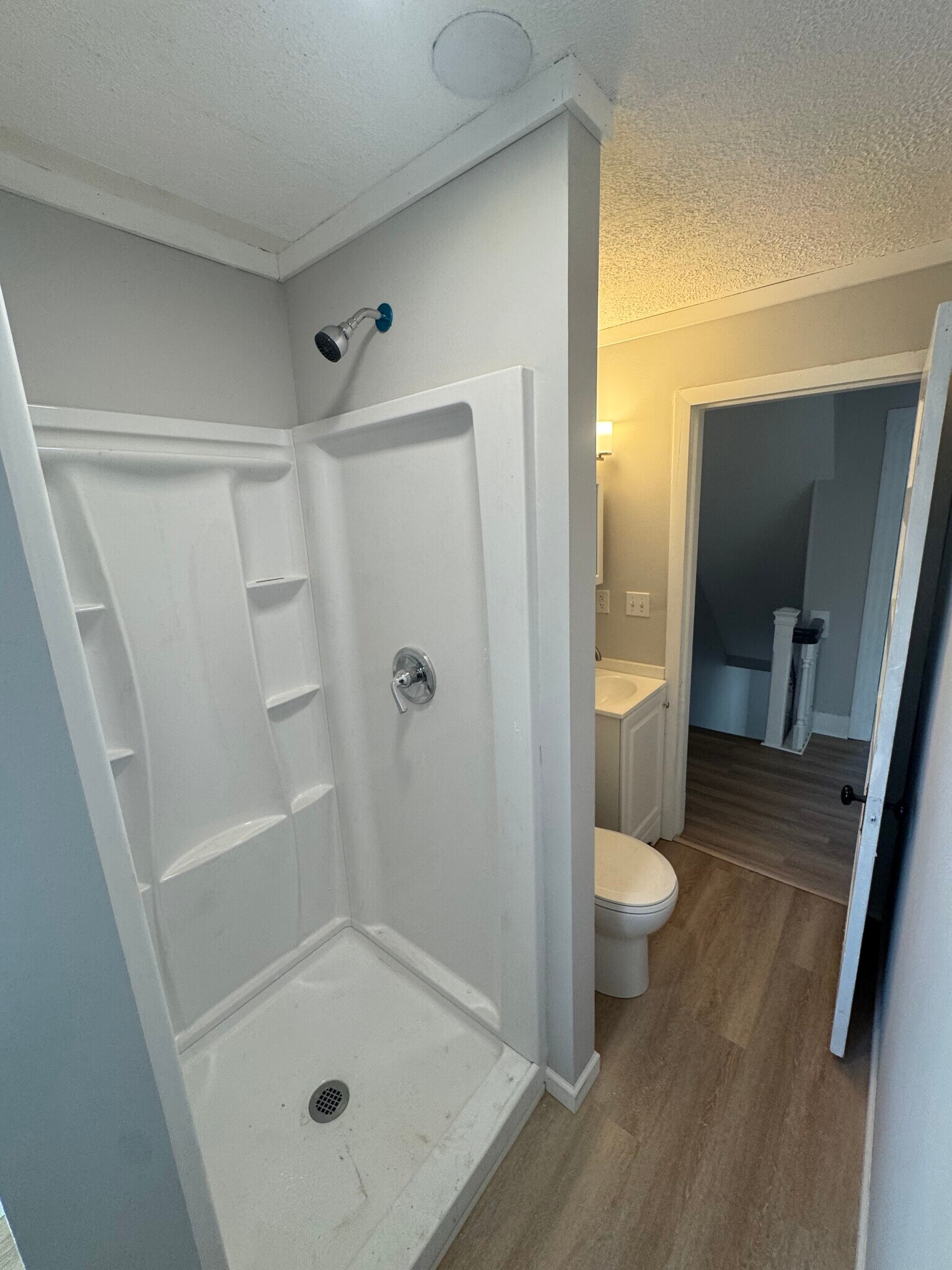 Building Photo - 2 Clinton St