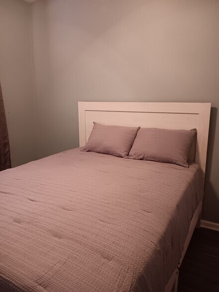 Primary Photo - 2825 Tulare Ct