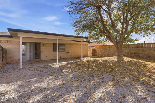 Building Photo - 7129 Orizaba Ave