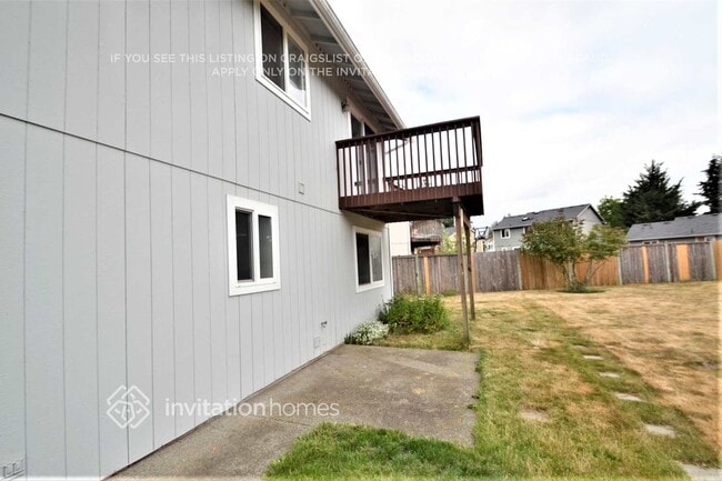 Building Photo - 15711 24th Ave E