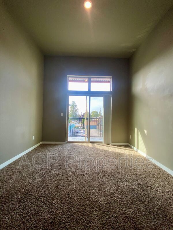 Building Photo - 2524 Meridian St