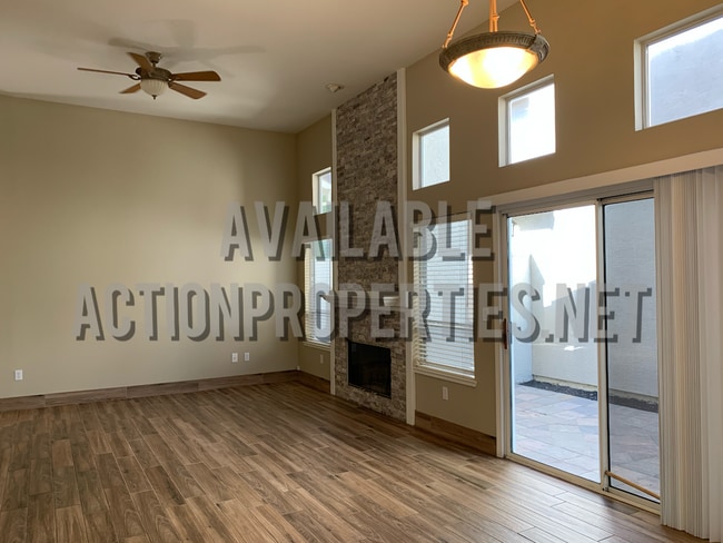 Building Photo - East Roseville Single Story, Gated Front C...