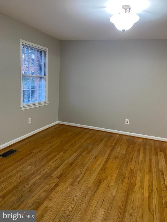 Building Photo - 8326 Glastonbury Ct