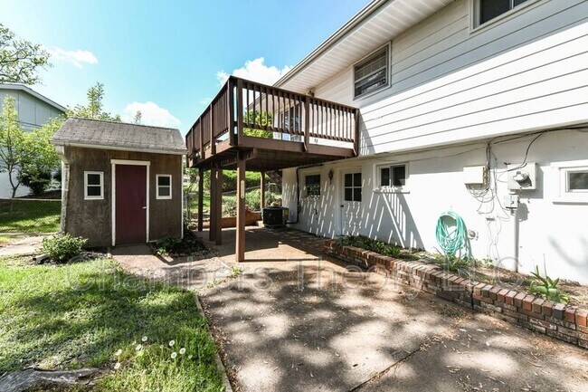 Building Photo - 1020 S Hoga Rd