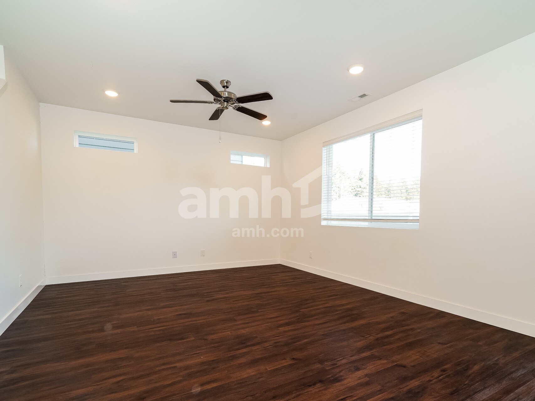 Building Photo - 7632 Verona Lp SW