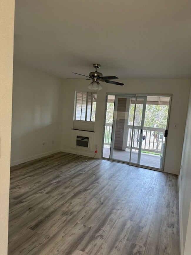 Primary Photo - a 2bd/1ba Iao Parkside unit