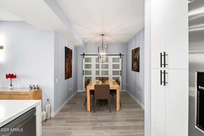 Building Photo - 7167 E Rancho Vista Dr