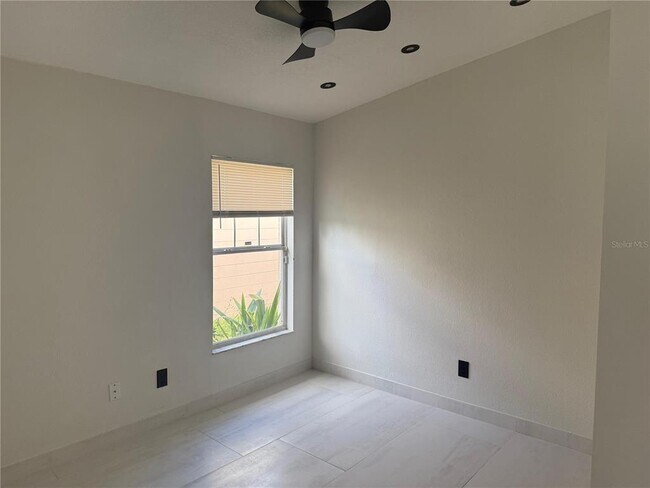 Building Photo - 3361 Burlington Dr