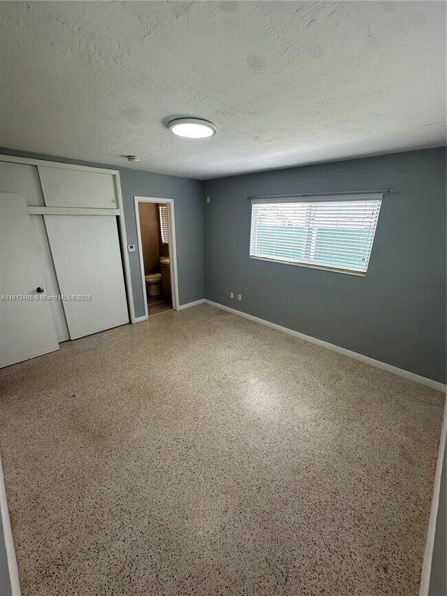 Building Photo - 8845 SW 21st Terrace
