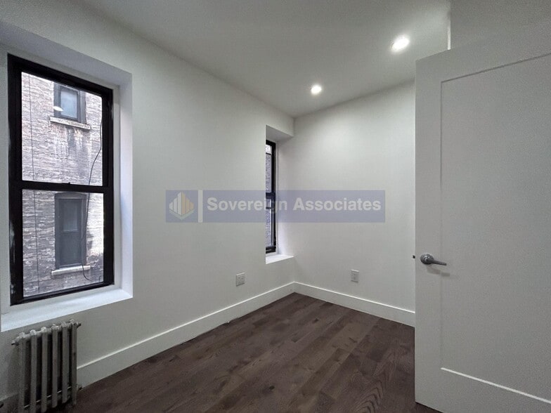 Building Photo - 4 St Nicholas Terrace
