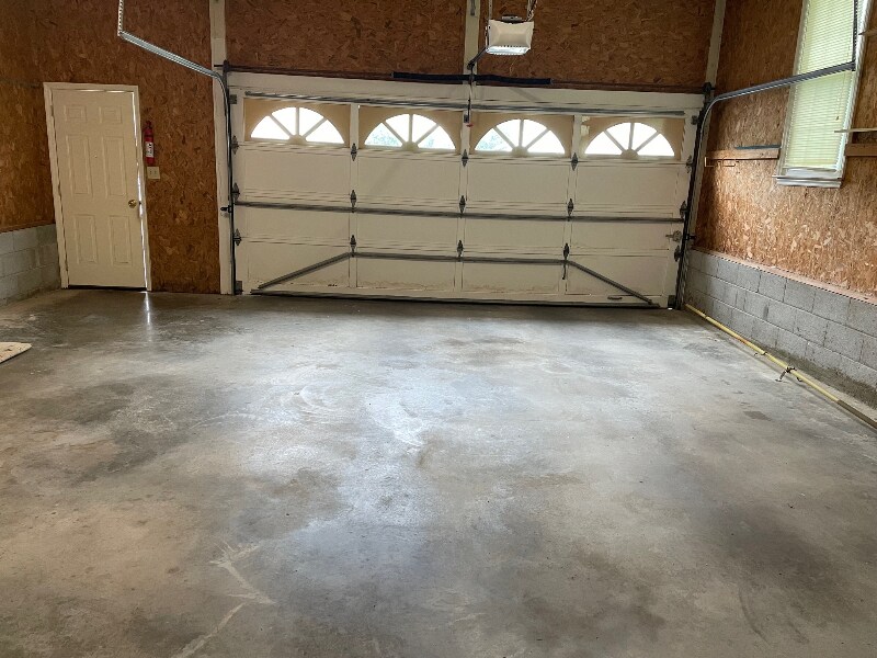 Building Photo - 1400 Courtland Dr