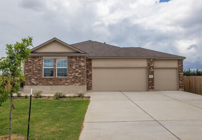 Building Photo - 702 Silver Springs Bend