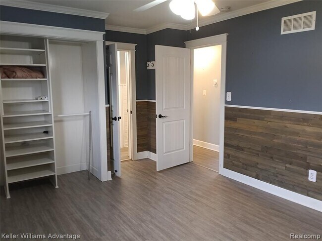 Building Photo - 15730 Anthony St