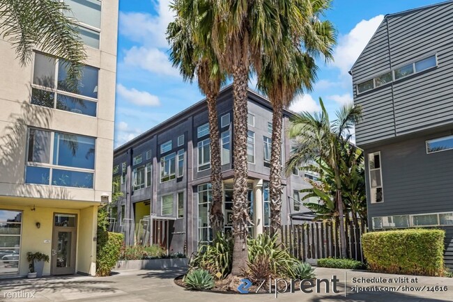 Primary Photo - 1 br, 1.5 bath Condo - 1221 Pine Street, O...