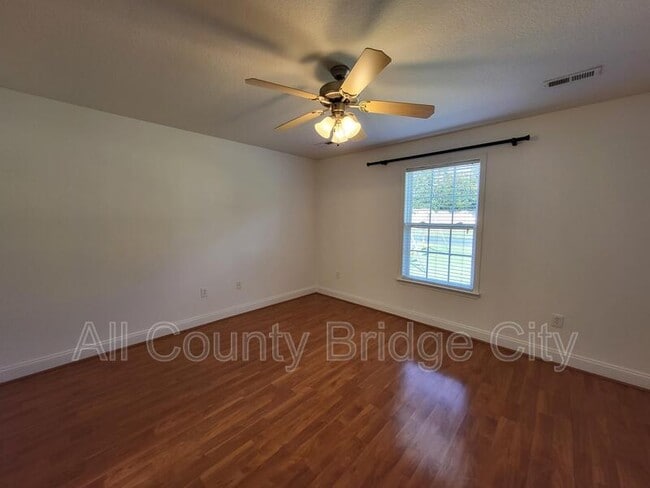 Building Photo - 5 Feldspar Ln