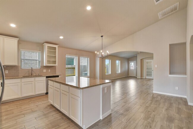 Building Photo - 388 Kendall Crest Dr