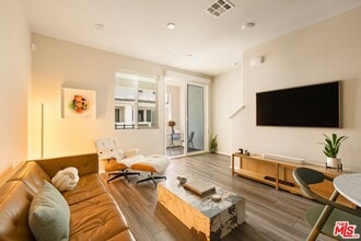 Building Photo - 1716 Cayton Lp