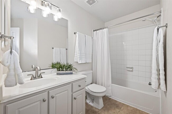 Building Photo - 20722 Smokey Sage Dr