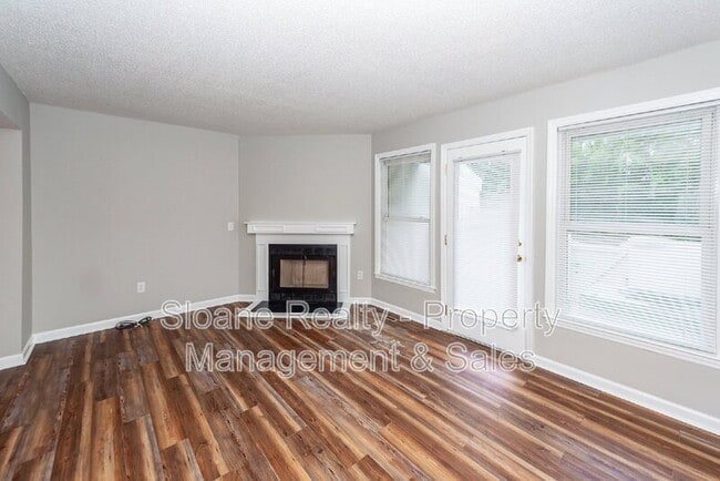 Building Photo - 854 Colony Dr