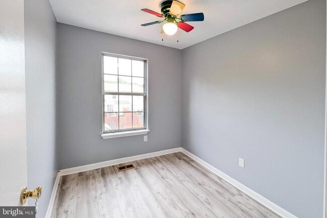 Building Photo - 517 Gloucester Ct