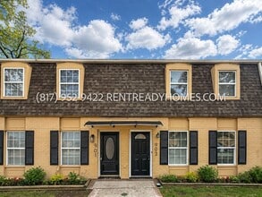 Building Photo - 903 S Ripple Creek Dr