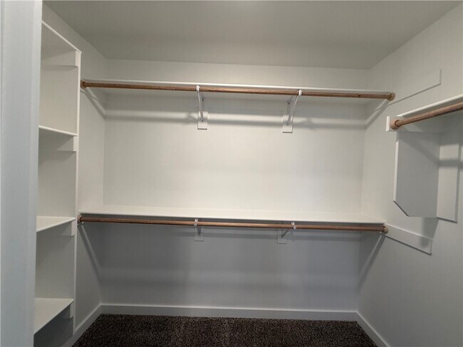 Building Photo - 1051 States Ave