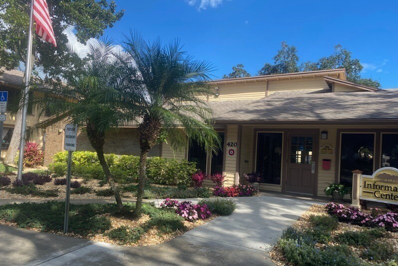 Oaks Of Lakebridge Community 420 Lakebridge Plaza Dr Ormond Beach FL