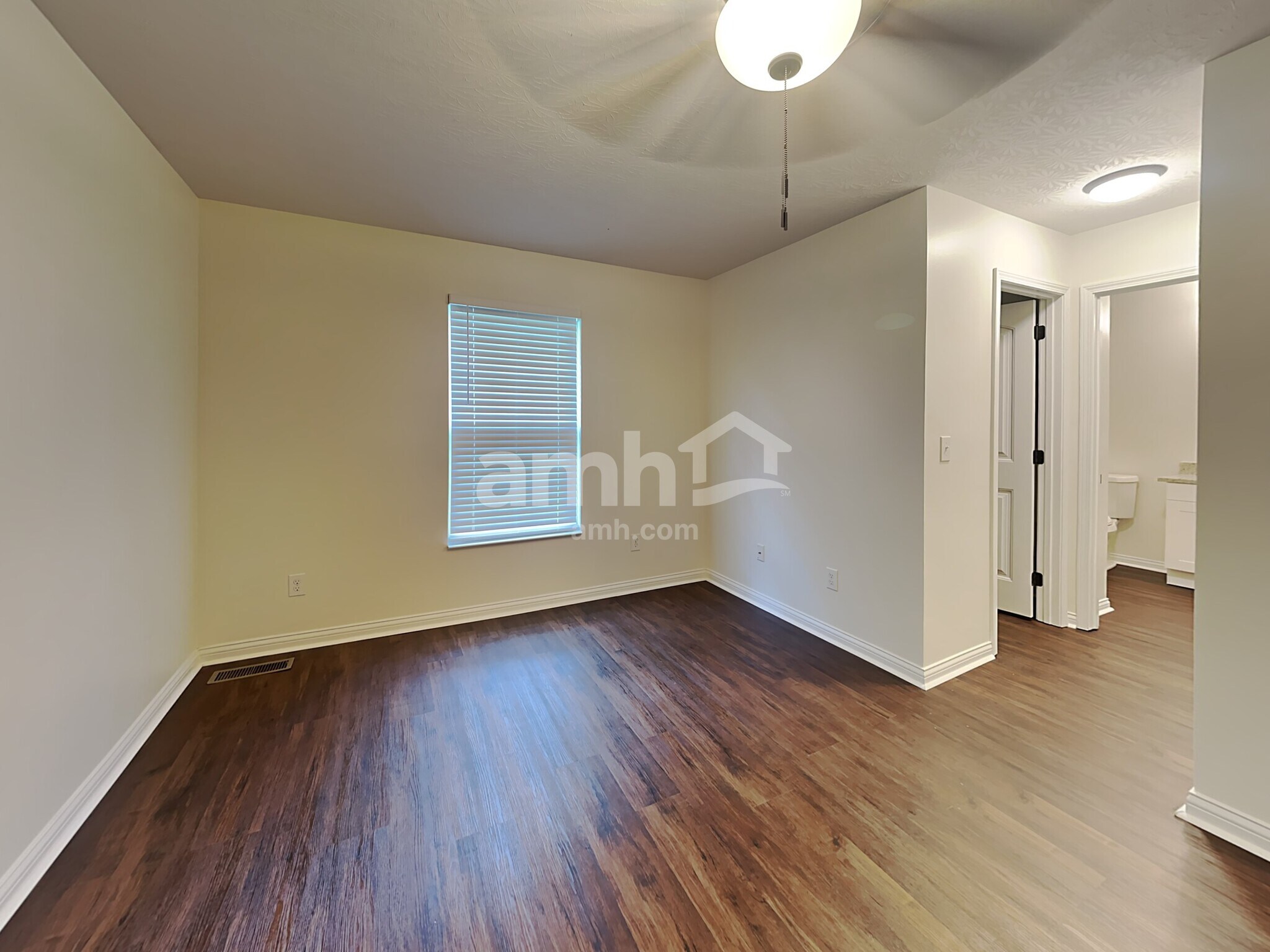 Building Photo - 1264 Woodford Ct