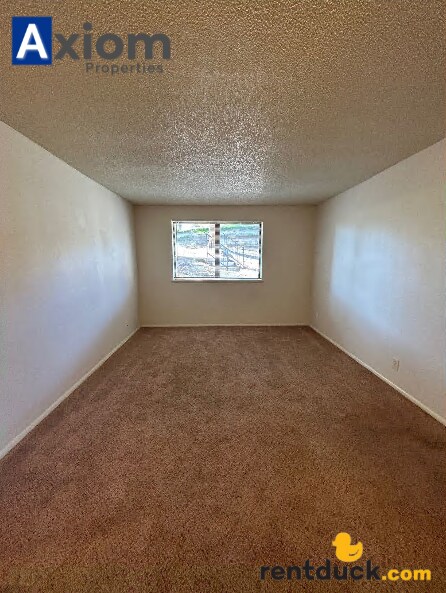 Building Photo - 1534 Bench Rd