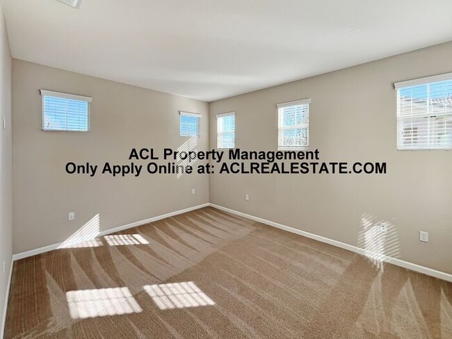 Building Photo - Spacious 5 Bedroom Brentwood Home With Solar Tesla Powerwall And Prime Walkable Location