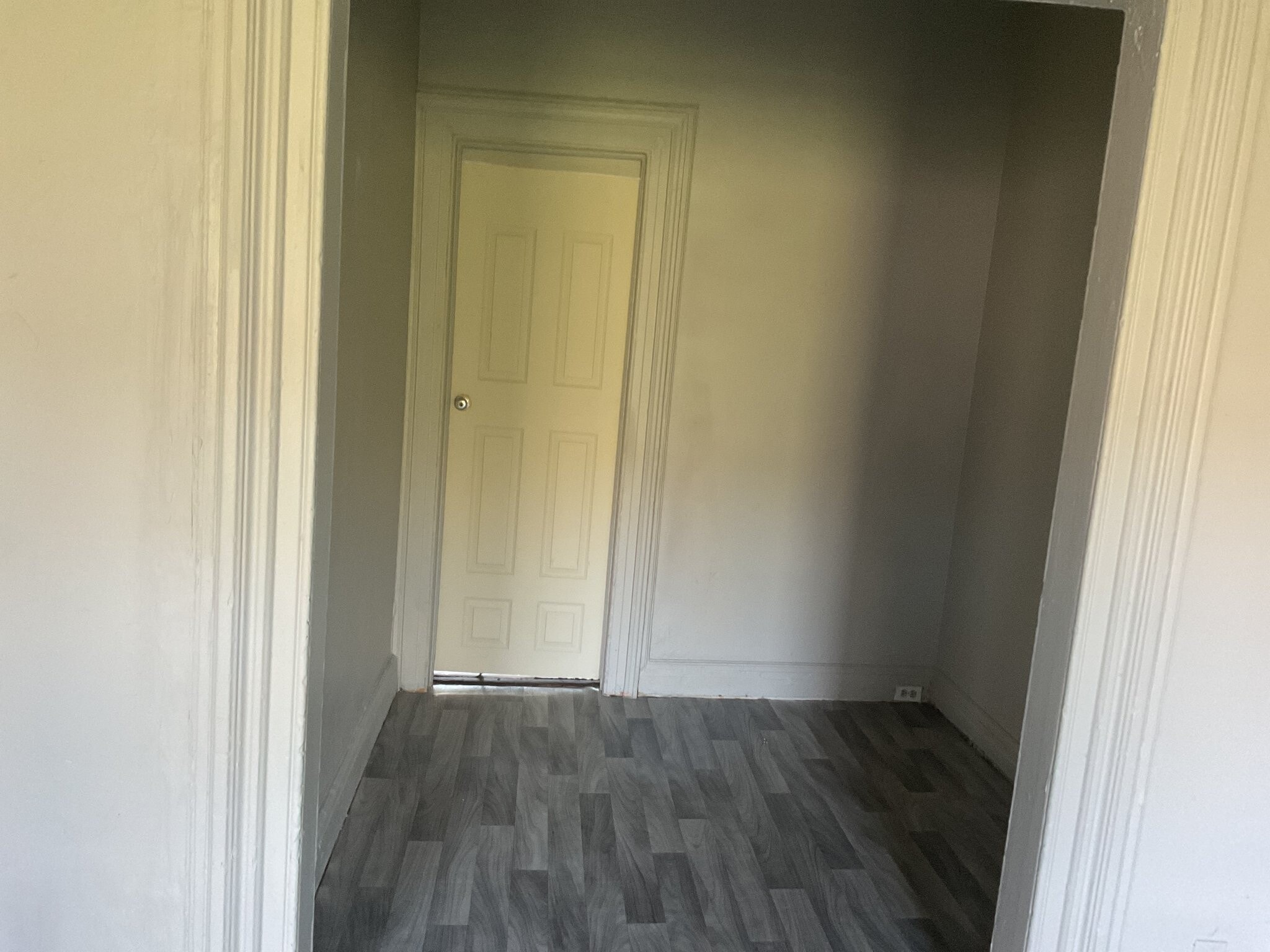 Building Photo - 179 Hart St