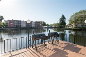 Building Photo - 2731 Taft St