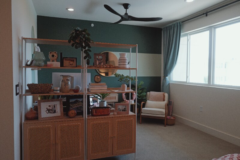 Building Photo - 604 N Bluff Dr