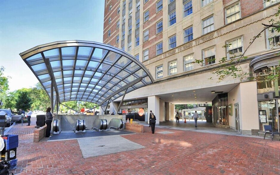 Building Photo - 1545 18th St NW