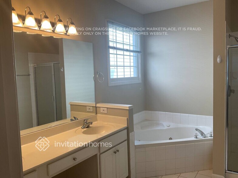 Building Photo - 799 Gardenside Cir SE