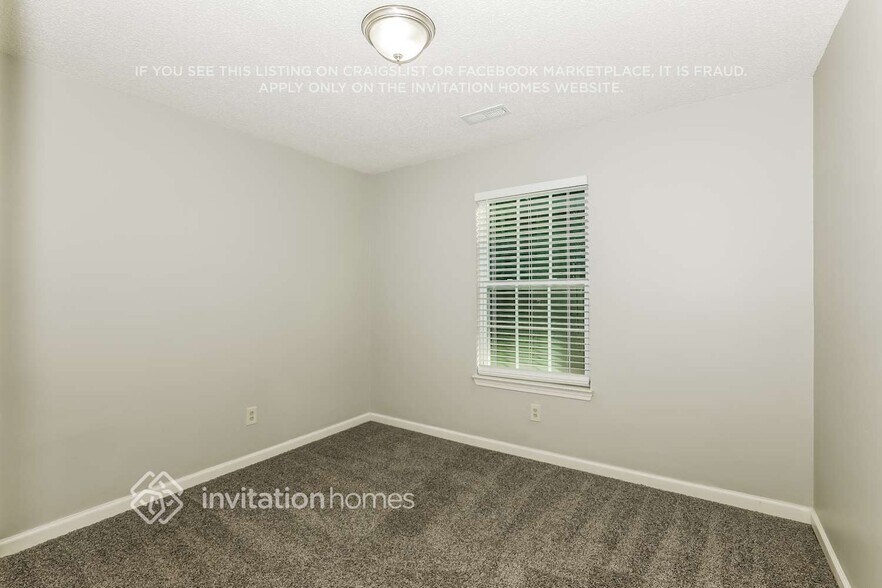 Building Photo - 81 Hampton Oaks Dr