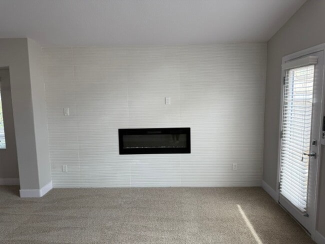 Building Photo - STUNNING 3BD/2BA SINGLE STORY BEAUTY IN THE HEART OF THE SOUTHWEST!!  **GORGEOUSLY REMODELED!! **...