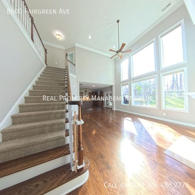 Building Photo - 8600 Fairgreen Avenue