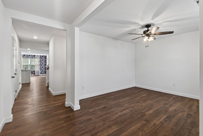 Building Photo - 136 S Blissful Mdws Dr