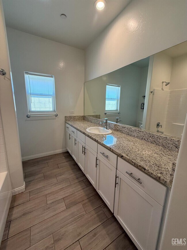 Building Photo - 3915 Costa Del Sol Ln
