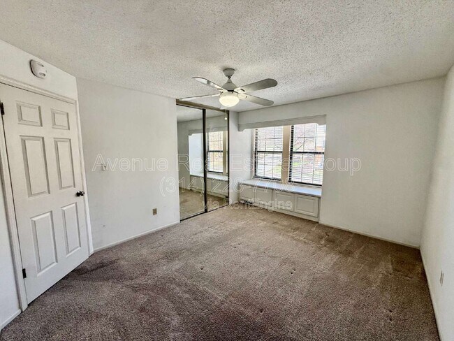 Building Photo - 2302 Canyonlands Dr