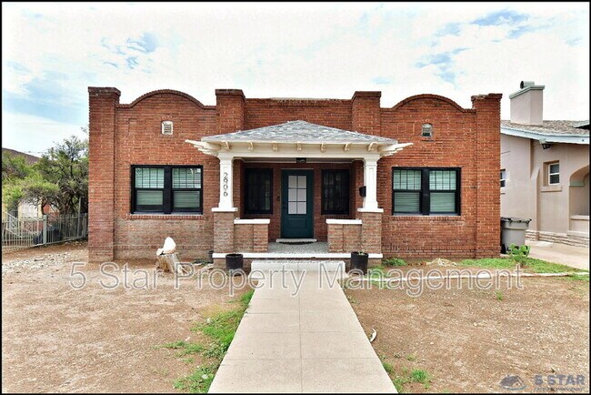Building Photo - 2906 Wheeling Ave