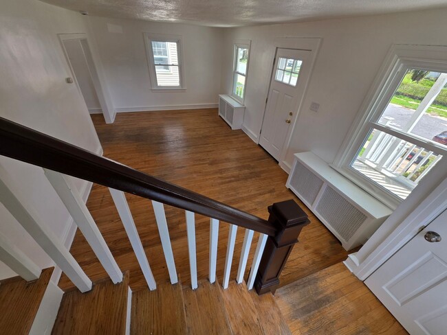 Building Photo - 19 Champlain Ave