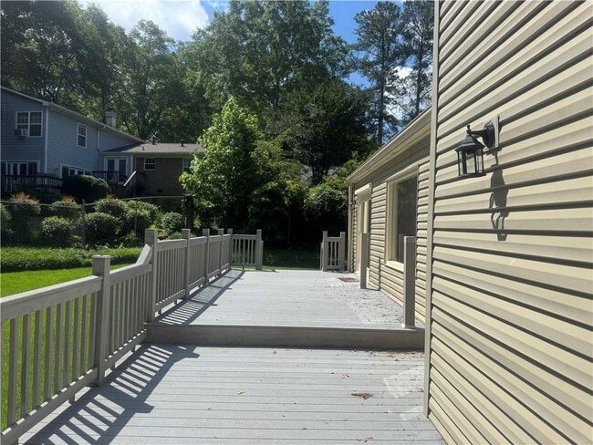 Building Photo - 3707 Loveland Terrace