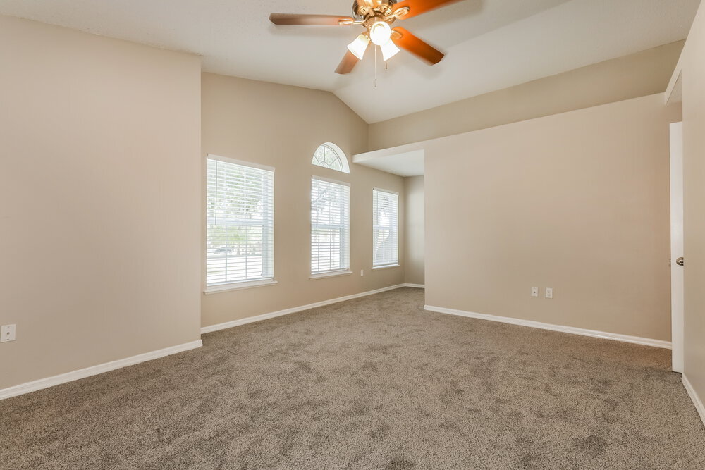 Building Photo - 30200 Double Dr