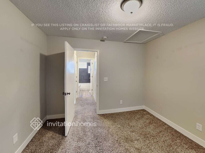 Building Photo - 3612 S Quintero St