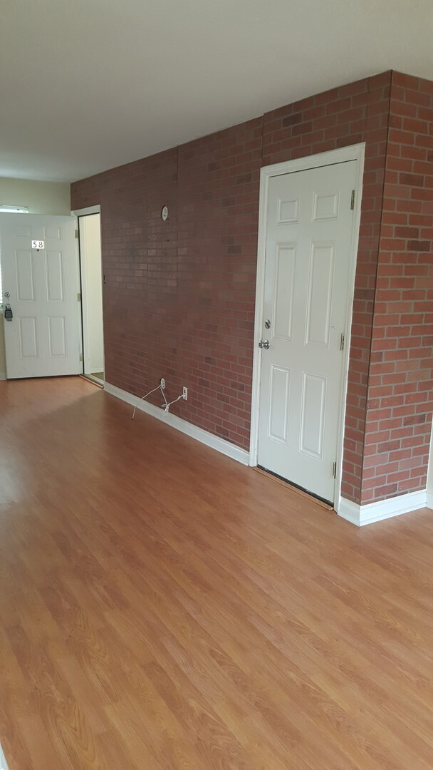 Building Photo - 2bedrooms 2baths 2nd Floor Condo Available...