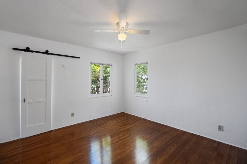 Building Photo - 848 17th St