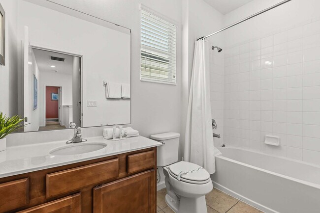 Building Photo - 230 Ballo Dr